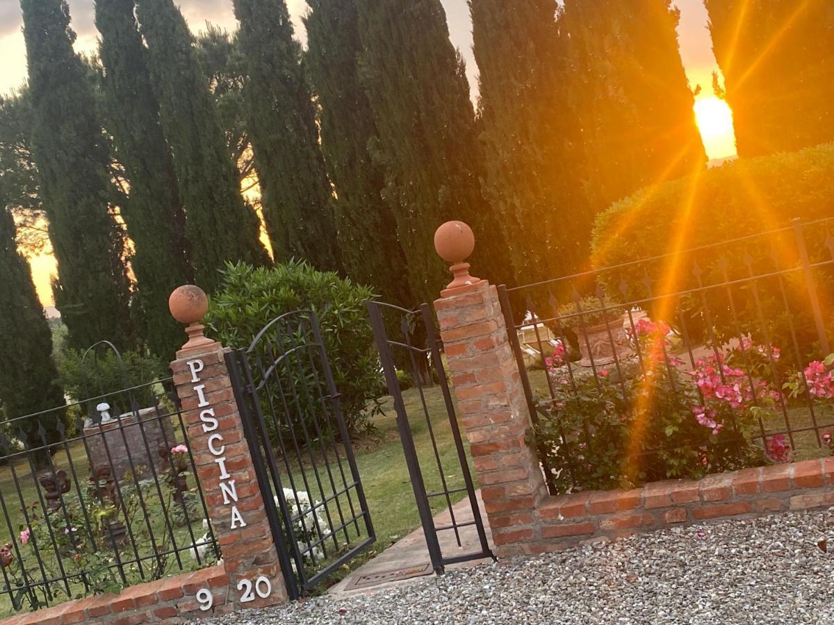 Agriturismo Palazzo Val Del Sasso Villastrada  Bagian luar foto